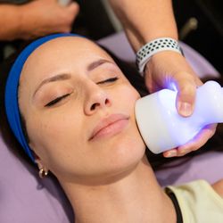 Goosebumps Cryotherapy - Anti-Aging facial