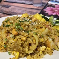 Pineapple fried rice-meh