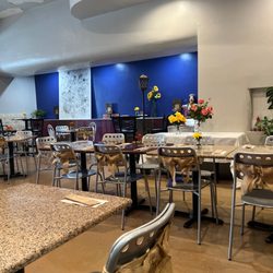 D' Road Cafe - The cute restaurant!