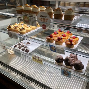 Molly's Cupcakes - Cupcakes Near Me - Liberty Township, Ohio