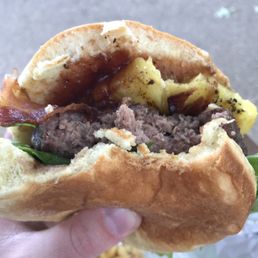 Pineapple Eddie Burger