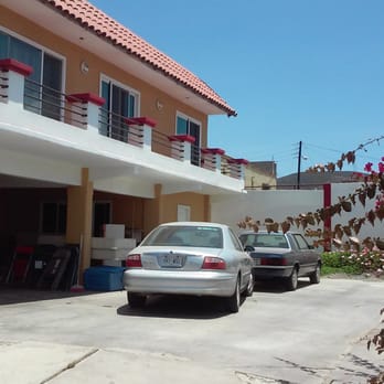 Hostal Todos Santos - Estacionamiento exclusivo y seguro las 24/7 hrs en Hostal Todos Santos - Hotels Near Me - Ensenada, BCN