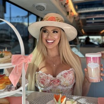 Cafe on the Strip - Bus Tours Near Me - Las Vegas, Nevada Cafe on the Strip - Bus Tours Near Me - Las Vegas, Nevada