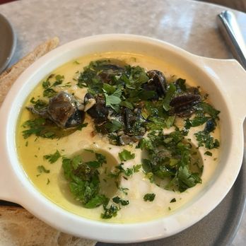Recette - Escargots - French Near Me - Brooklyn, New York Recette - Escargots - French Near Me - Brooklyn, New York