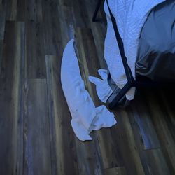 Big Smoky mountain Cabin Rentals - Dirty bedroom upon arrival