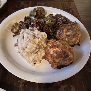 Annabel Lee Tavern - 2 Crab Cake Platter - Pubs Near Me - Baltimore, Maryland Annabel Lee Tavern - 2 Crab Cake Platter - Pubs Near Me - Baltimore, Maryland