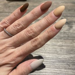 Gorgeous nails from Heidi's nails. Matte neutrals Gorgeous nails from Heidi's nails. Matte neutrals