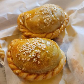 Sheng Kee Bakery - Curry beef - Bakeries Near Me - San Mateo, California