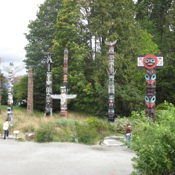 Stanley Park - The famous totem poles, indicating British Columbia's ties to points north of the lower mainland. - Parks Near Me - Vancouver, British Columbia Stanley Park - The famous totem poles, indicating British Columbia's ties to points north of the lower mainland. - Parks Near Me - Vancouver, British Columbia