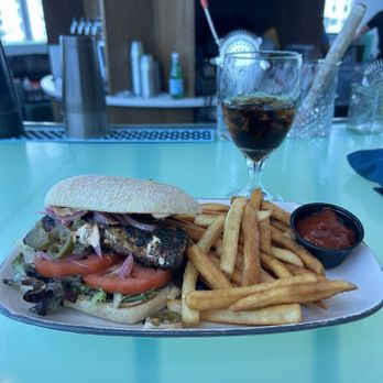 Bridges Restaurant - Blackened mahi sandwich - Cocktail Bars Near Me - Sarasota, Florida