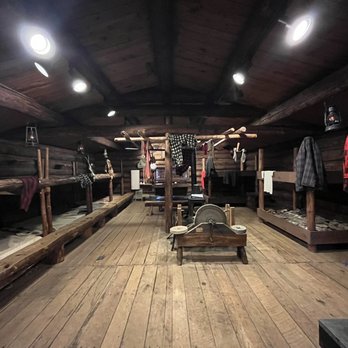 Wisconsin Logging Museum - Sleeping cabin - Museums Near Me - Eau Claire, Wisconsin