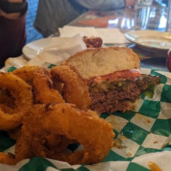 Bonnie's Grill - Burger and perfect onion rings - Chicken Wings Near Me - Brooklyn, New York