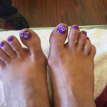 B Nails - Love the nail art! - Nail Salons Near Me - Lincoln City, Oregon