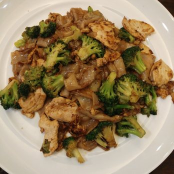 Bua Thai Cuisine - Chicken Pad Se Ew - Thai Near Me - Durham, North Carolina Bua Thai Cuisine - Chicken Pad Se Ew - Thai Near Me - Durham, North Carolina