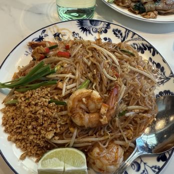 Southeast Impression - Pad Thai - Thai Near Me - Fairfax, Virginia