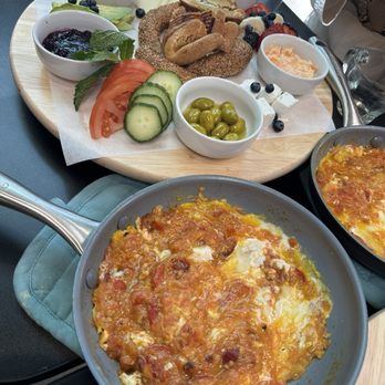 Market Square - Eggs - Ice Cream & Frozen Yogurt Near Me - Chicago, Illinois