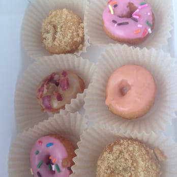 Strongman Mini Donut - Caterers Near Me Strongman Mini Donut - Caterers Near Me