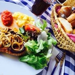 Gaststätte Waldschwaigstüberl - Halsgrat Steak mit Salat