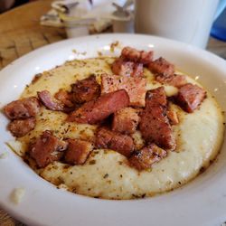Mrs. Betty's Kitchen - Ham and cajun spicy grits