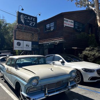 Cafe on 27 - Outside - Breakfast & Brunch Near Me - Topanga, California Cafe on 27 - Outside - Breakfast & Brunch Near Me - Topanga, California