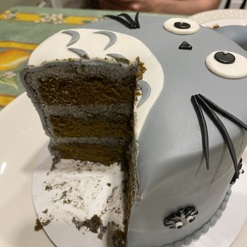 CiCi's Cakery - Inside of the cake - Bakeries Near Me