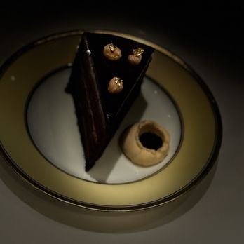 Selby's - Chocolate cake desert - New American Near Me - Redwood City, California Selby's - Chocolate cake desert - New American Near Me - Redwood City, California