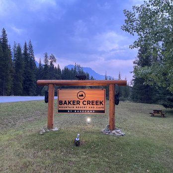 Baker Creek Mountain Resort - Resorts Near Me - Lake Louise, Alberta