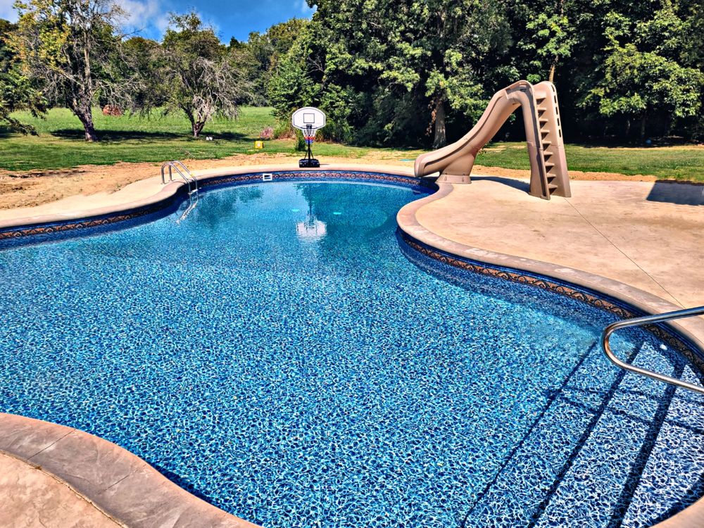 AQUAVIDA POOLS Updated August 2024 2954 Beaumont Dr, Evansville