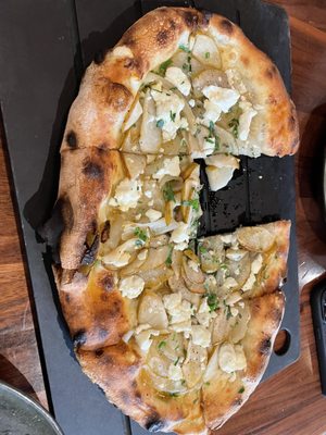 Serious Pie Totem Lake by null