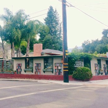 Bart's Books - Corner book store. - Bookstores Near Me - Ojai, California