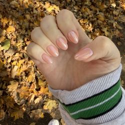 Omnia Spa - builder gel manicure