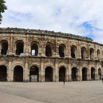 Arènes de Nîmes - Landmarks & Historical Buildings Near Me - Nîmes, 30