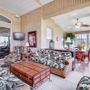 SkyCapture Media - Real Estate Photography Near Me - Lakeland, Florida SkyCapture Media - Real Estate Photography Near Me - Lakeland, Florida