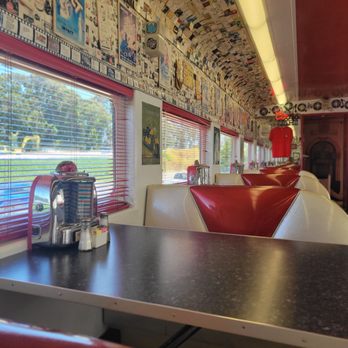 Rock & Roll Diner - Diners Near Me - Oceano, California Rock & Roll Diner - Diners Near Me - Oceano, California