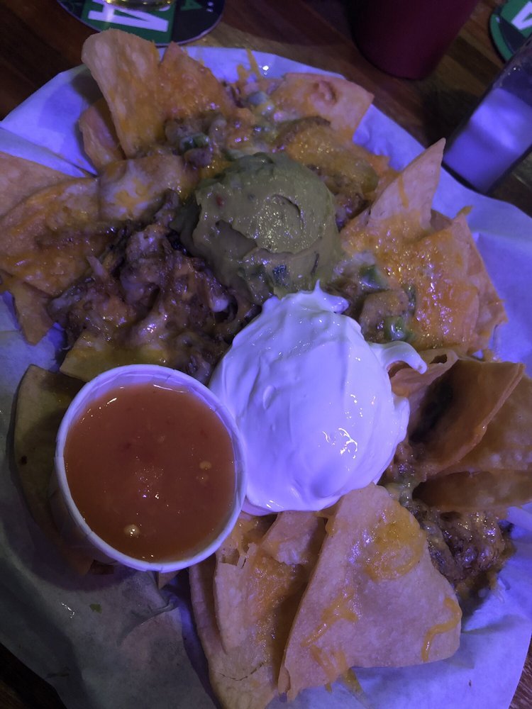 FLIGHT PATH 32 Photos & 31 Reviews Sports Bars 1832 S 120th St