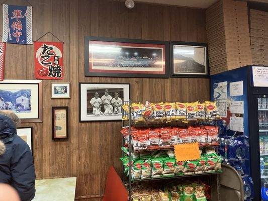 Armando's Pizza by null