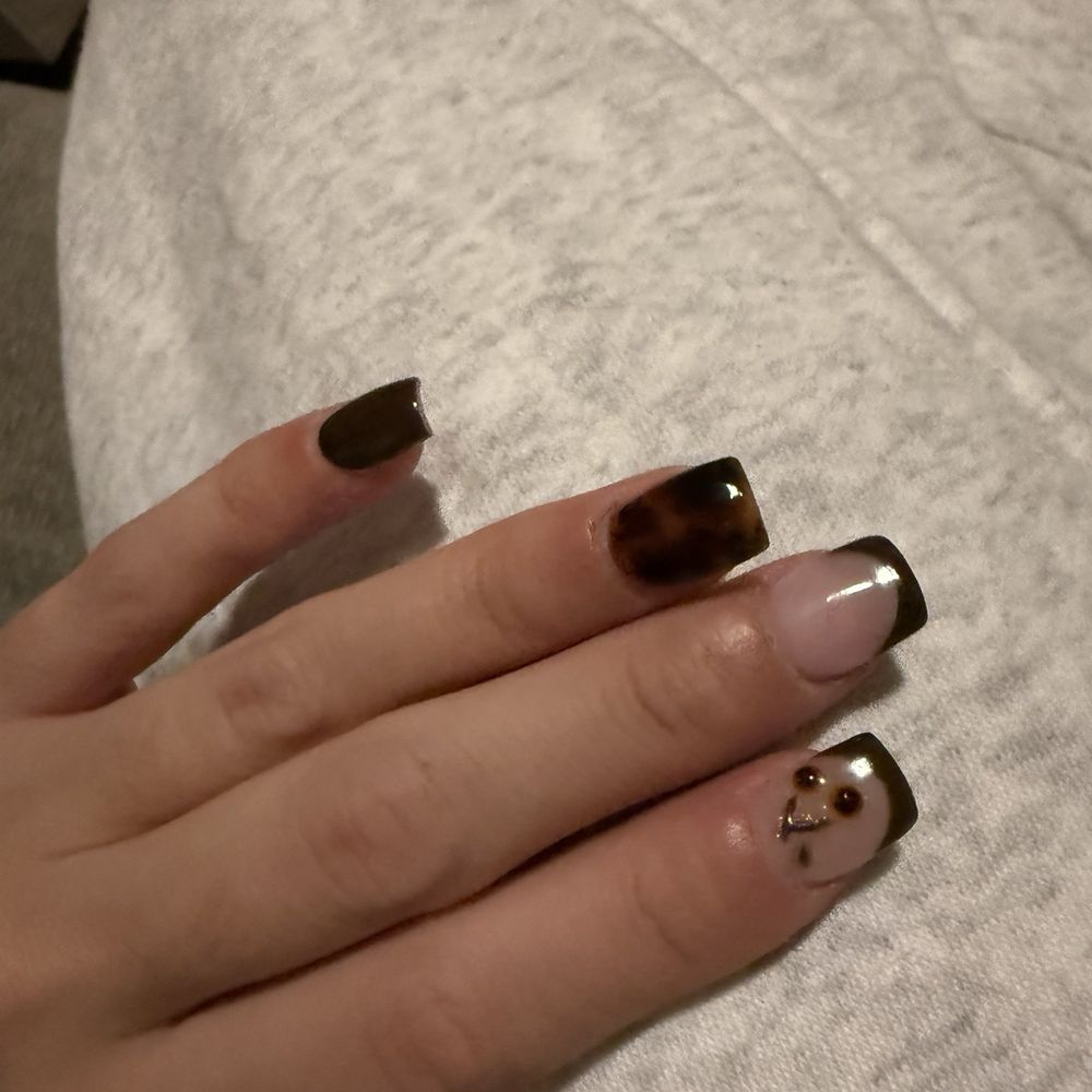 Divine Nail Bar - french - Nail Salons Near Me - Fort Mill, South Carolina