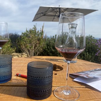 DAOU Vineyards - Wineries Near Me - Paso Robles, California DAOU Vineyards - Wineries Near Me - Paso Robles, California