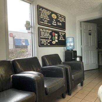 Kwik Kar Oil & Lube - Interior - Oil Change Stations Near Me - Pasadena, Texas Kwik Kar Oil & Lube - Interior - Oil Change Stations Near Me - Pasadena, Texas