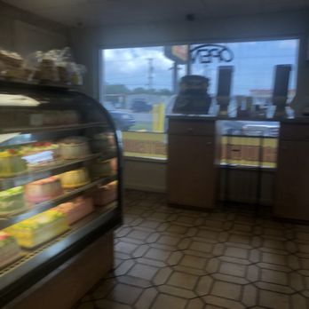 La Caridad Bakery - Bakeries Near Me - Tampa, Florida