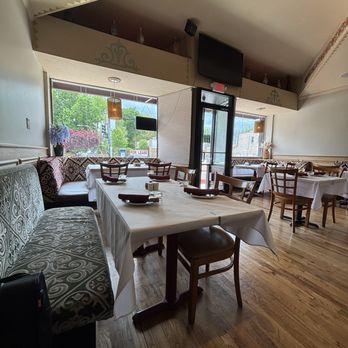 Jibek Jolu - Restaurant Interior - Russian Near Me - Chicago, Illinois