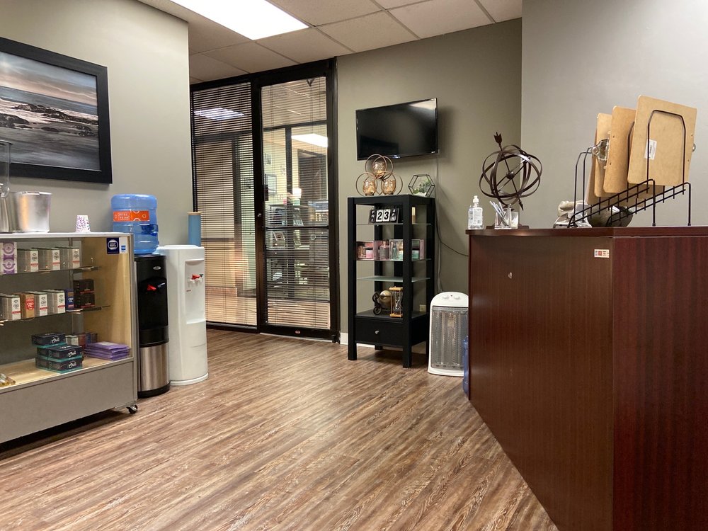 Honey Bee Massage and Wellness, Dallas Roadtrippers