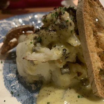 Castizo - Toasted cauliflower with truffle hollandaise sauce - Tapas/Small Plates Near Me - Seville, SE