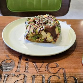 Olive Branch Cafe - Strawberry Dubai Chocolate, Cinnamon Roll and Strawberry Cream Matcha - Coffee & Tea Near Me - Oshawa, Ontario Olive Branch Cafe - Strawberry Dubai Chocolate, Cinnamon Roll and Strawberry Cream Matcha - Coffee & Tea Near Me - Oshawa, Ontario