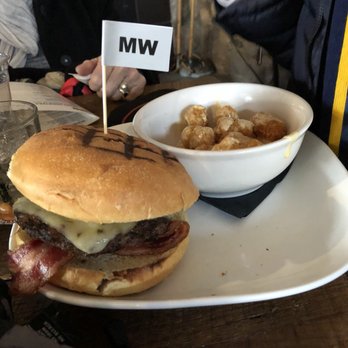 Kickapoo Tavern - Burger & Cheesy Tater Tots - American Near Me - Keystone, Colorado