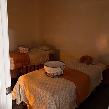 Fantastic Spa - Couples room - Massage Near Me - Honolulu, Hawaii Fantastic Spa - Couples room - Massage Near Me - Honolulu, Hawaii