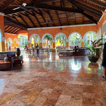 Iberostar Waves Paraíso Beach - What you see at check in. - Hotels Near Me - Playa del Carmen, ROO