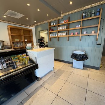 Yafa Coffee - Interior - Coffee & Tea Near Me - Oakland, California