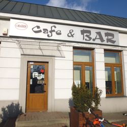 Cafe & Bar
