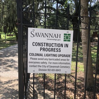 Colonial Park Cemetery - Funeral Services & Cemeteries Near Me - Savannah, Georgia Colonial Park Cemetery - Funeral Services & Cemeteries Near Me - Savannah, Georgia